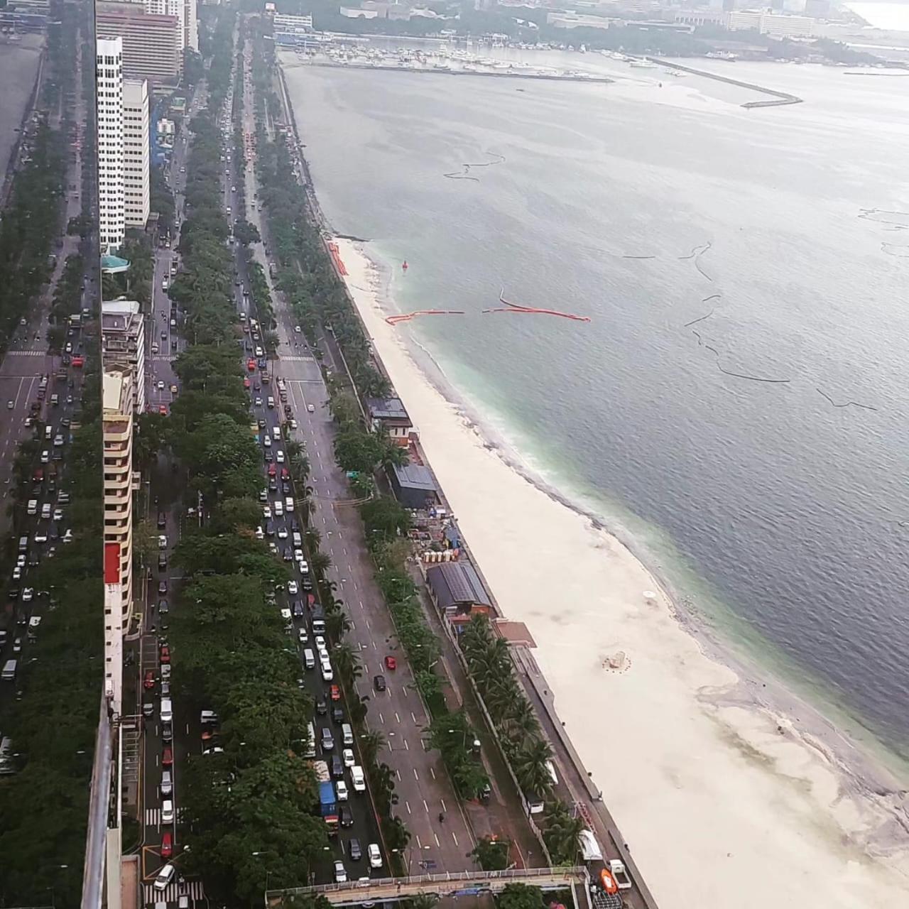 Roxas Blvd Stunning Near Us Embassy Apartment